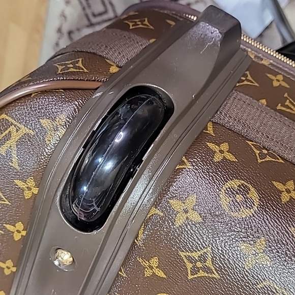 Louis Vuitton Pegase 50 Monogram Suitcase - Picture 10 of 15